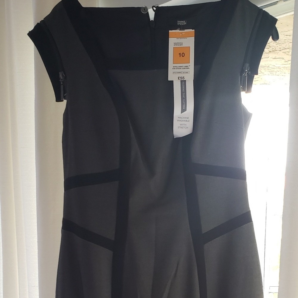 Brand new  Mark Spencer dress size 10 UK us 6
